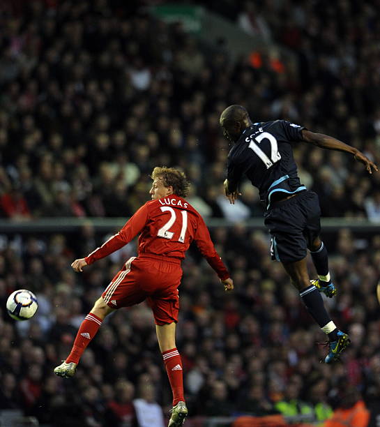 不容小觑 不容小觑