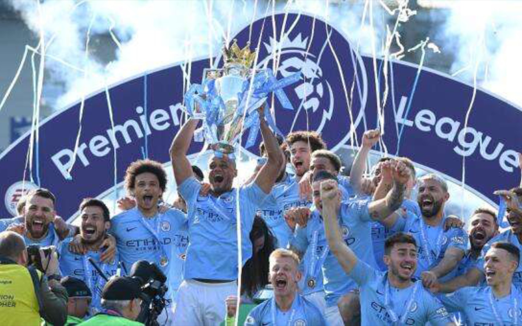 在曼市球场 在曼市球场